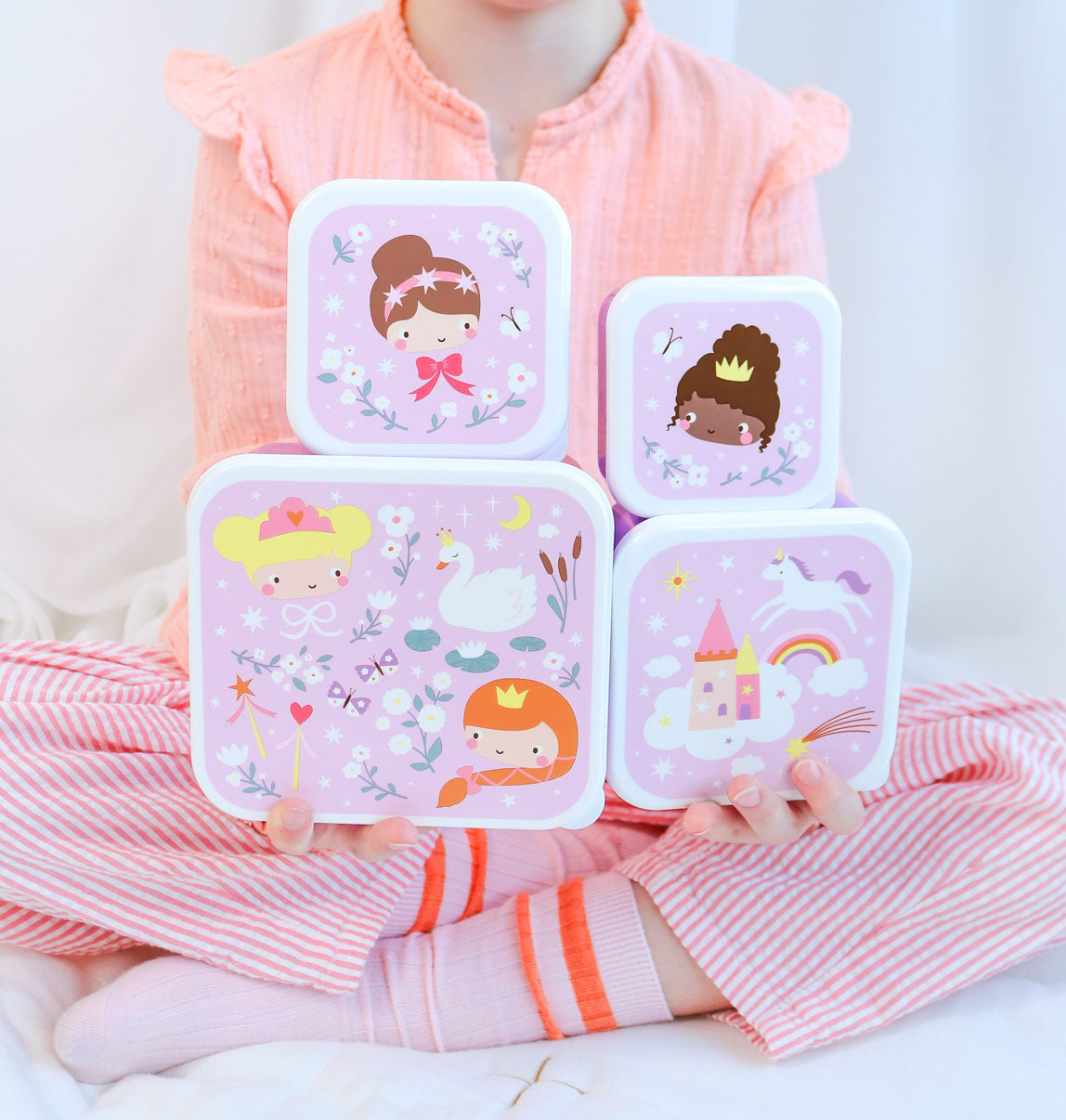 Lot de 4 boîtes repas et goûter - Princesses – vue 2 – A Little Lovely Company