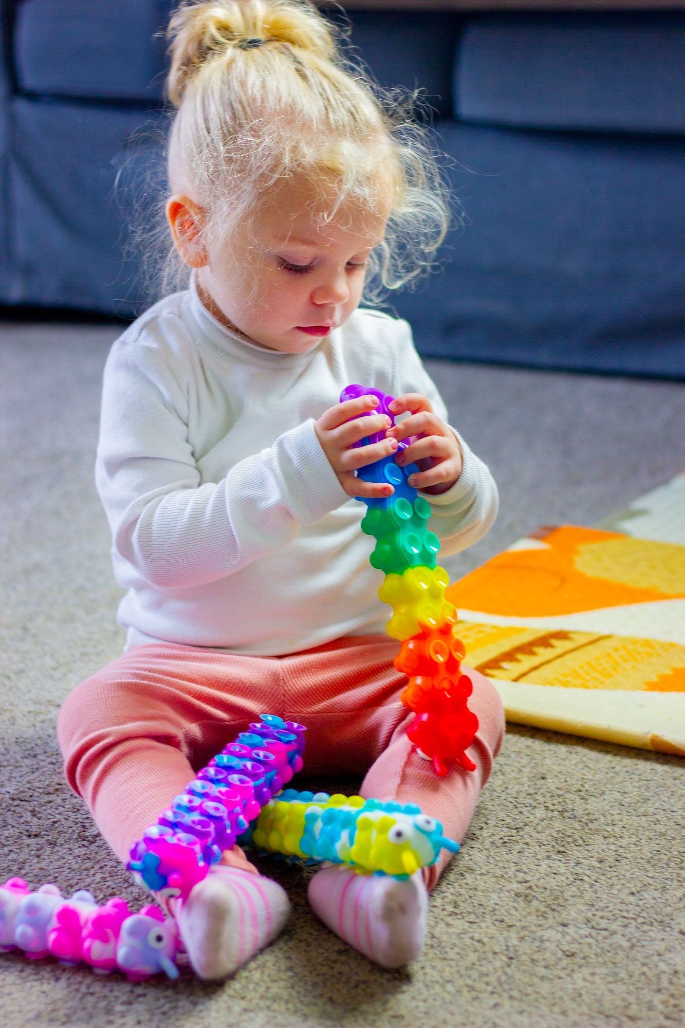 LIGHT-UP PUSH & SUCTION CATERPILLAR