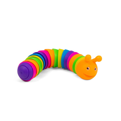 CHENILLE QUI FRÉQUENTE
