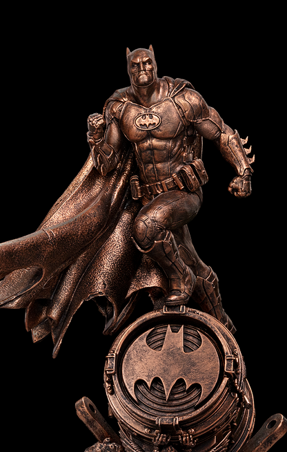 Batman Deluxe Statue (Bronze Version) - DC Comics - Art Scale 1/10 - Iron Studios