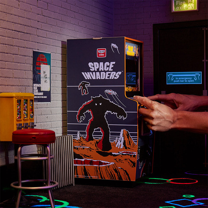 Space Invaders Quarter Scale Arcade Cabinet + Coin.