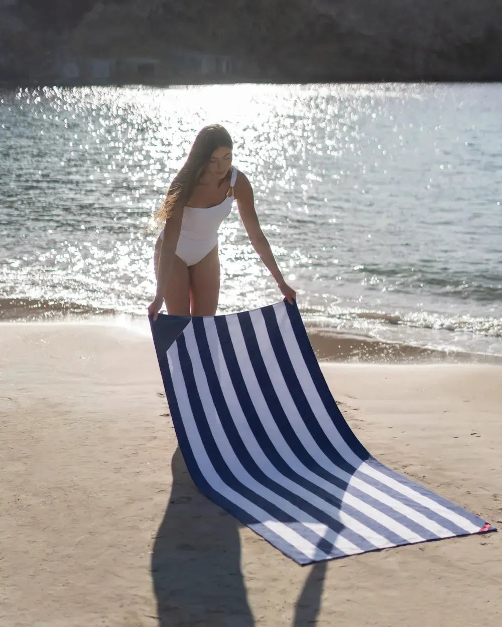 Microfiber Beach Towel with Magnets – CABO
