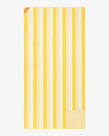 Microfiber beach towel with magnets – AURA