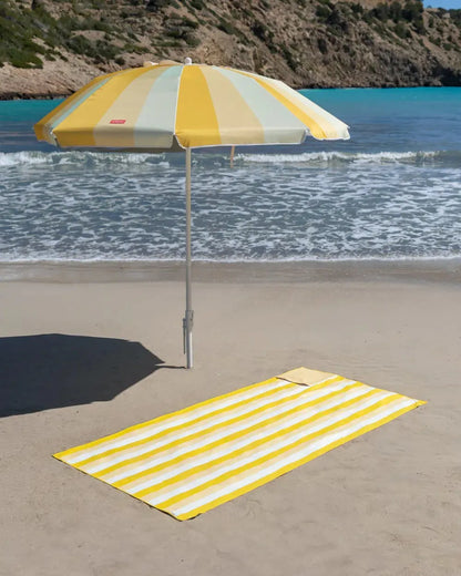 Microfiber beach towel with magnets – AURA