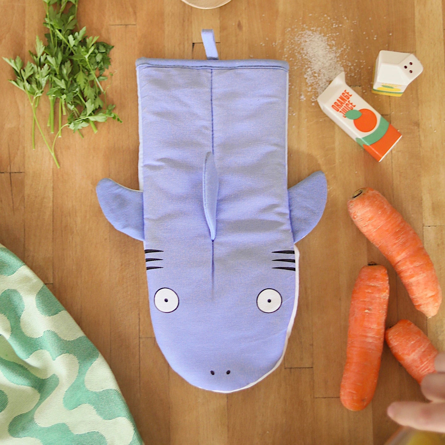 Gant de cuisine requin