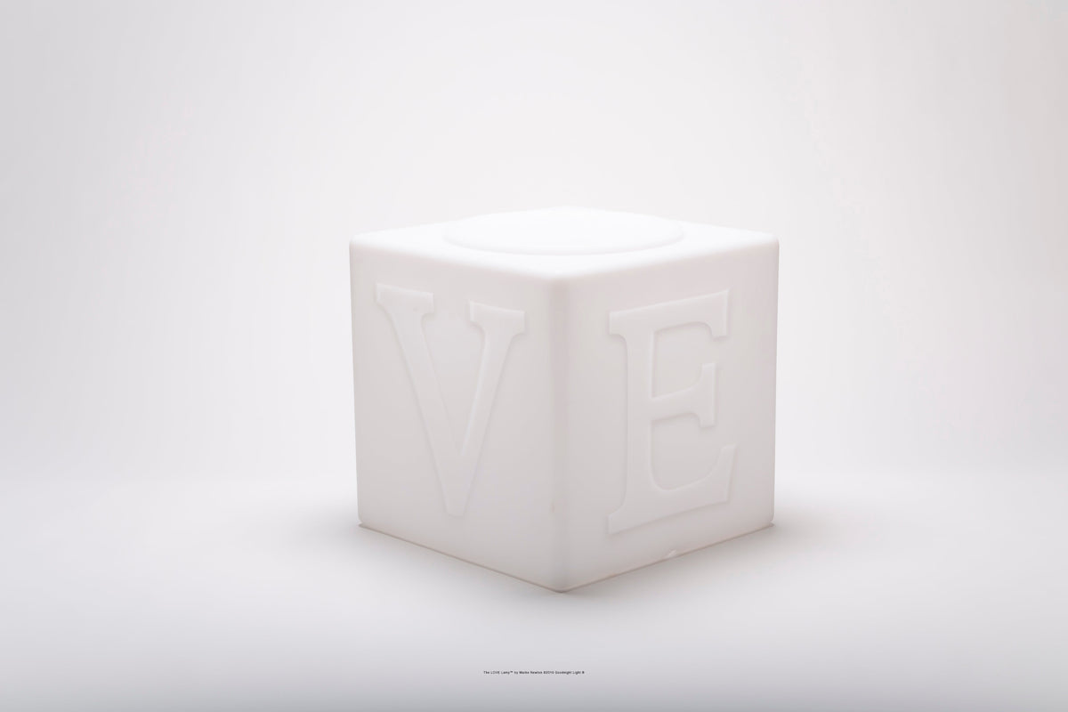 Lampada a cubo LOVE "La lampada LOVE"