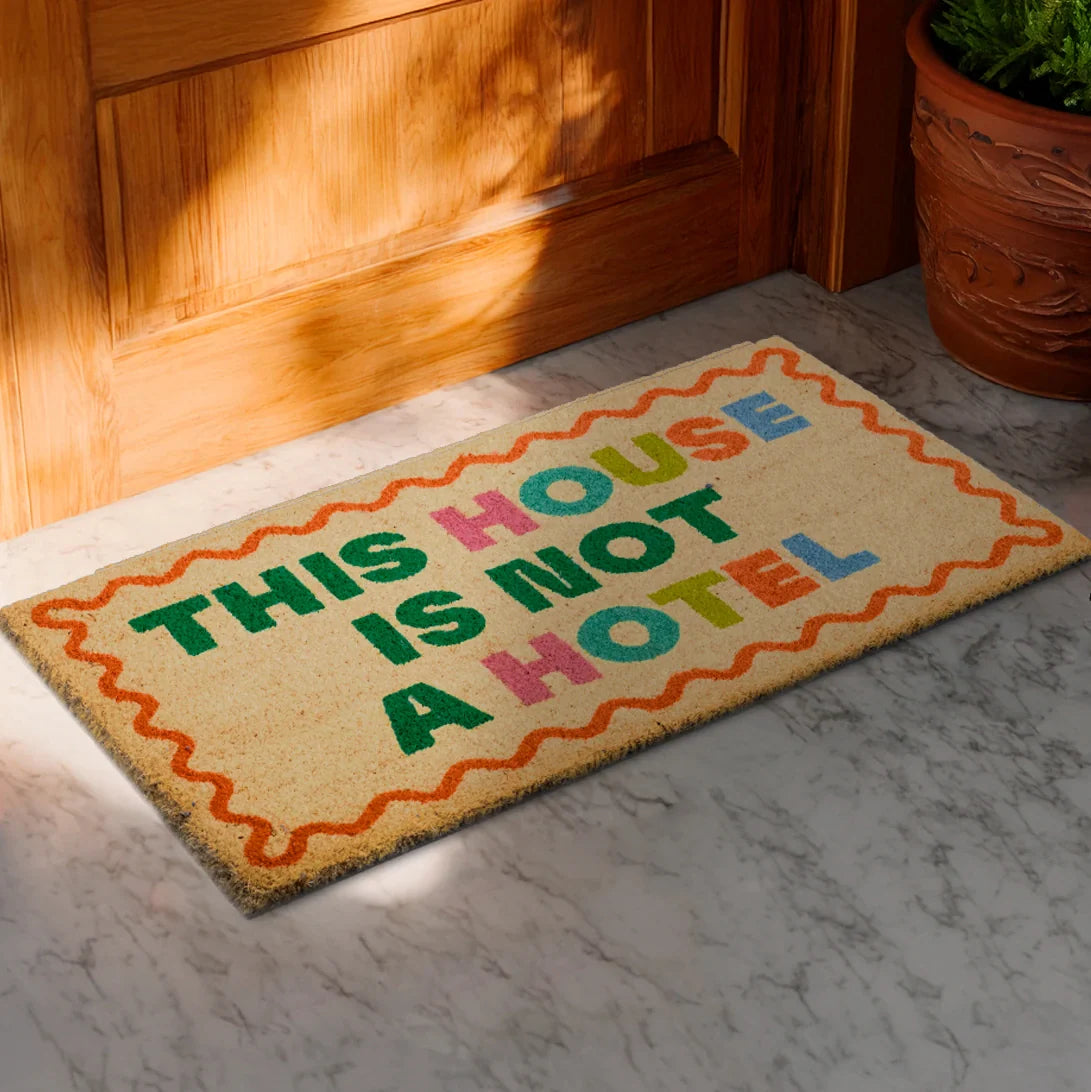 Paillasson « This house is not a hotel » – Fisura – vue 2