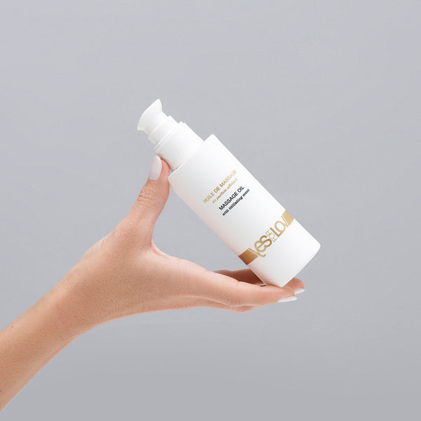 SENSUAL MASSAGE OIL with a captivating fragrance