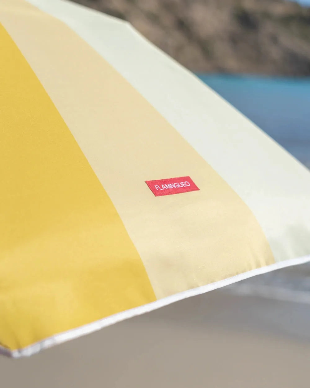 Premium Compact Beach Umbrella – GROOVIE