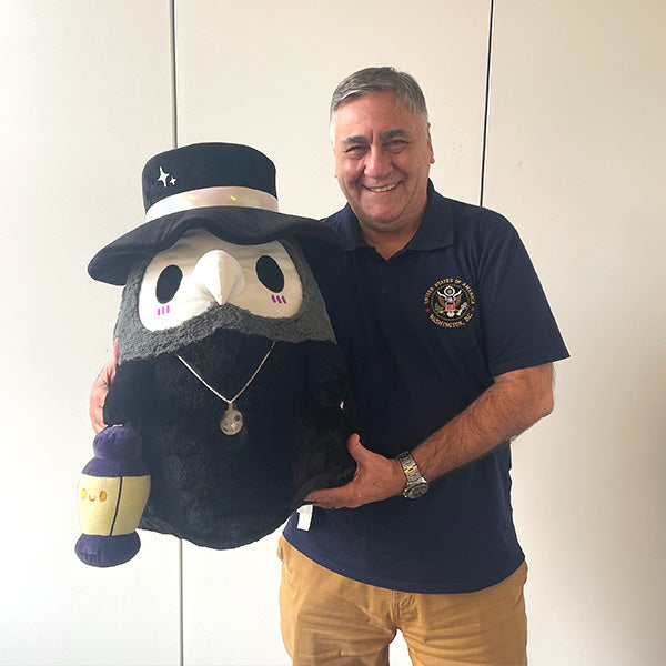 Peluche Mega Squishable – Docteur de la Peste