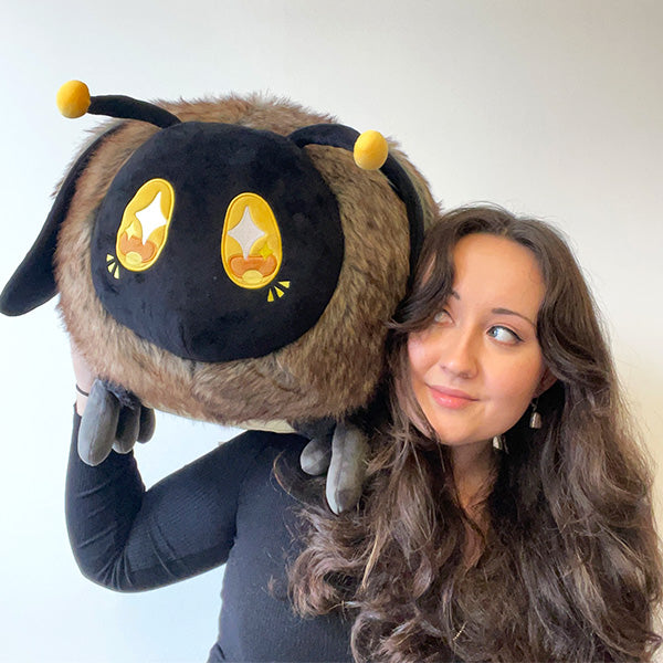 Mega Squishable Sphinx Tête de Mort