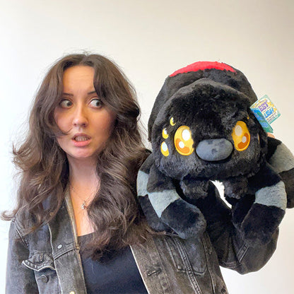 Peluche Squishable – Veuve Noire