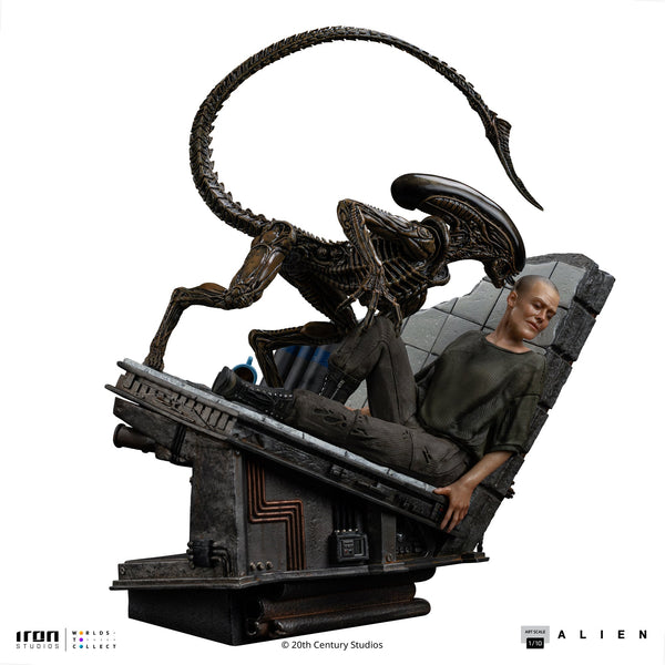 Pre-Order - Ellen Ripley and Dog Alien Statue - Alien 3 - Art Scale 1/10 - Iron Studios