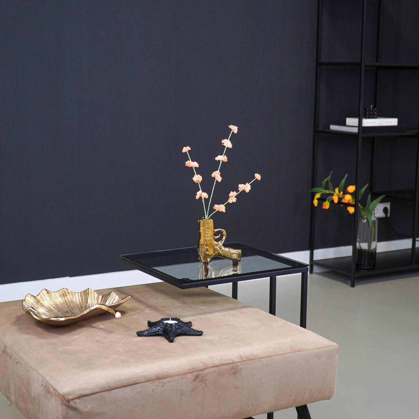 Gun Gold Flower Vase