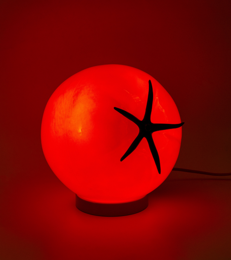 Lampada a forma di pomodoro da tavolo o da appendere