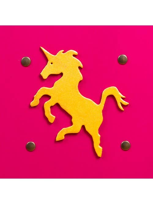 Scudo rosa Kamelot con unicorno L