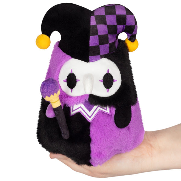Peluche Alter Egos – Docteur de la Peste Bouffon Violet