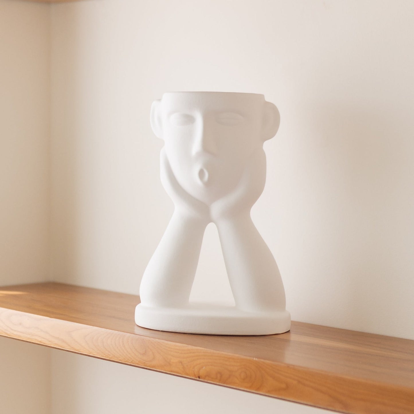 Vase visage à deux mains en céramique – Oito.Atelier – vue 6