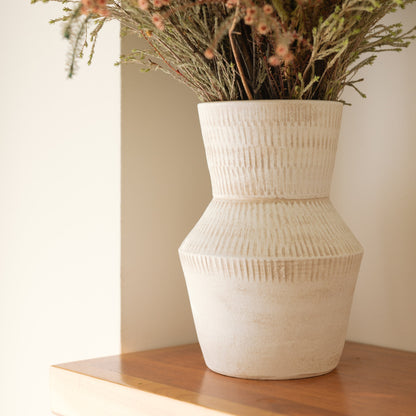 Vase décoratif Puglia en céramique – Oito.Atelier – vue 4