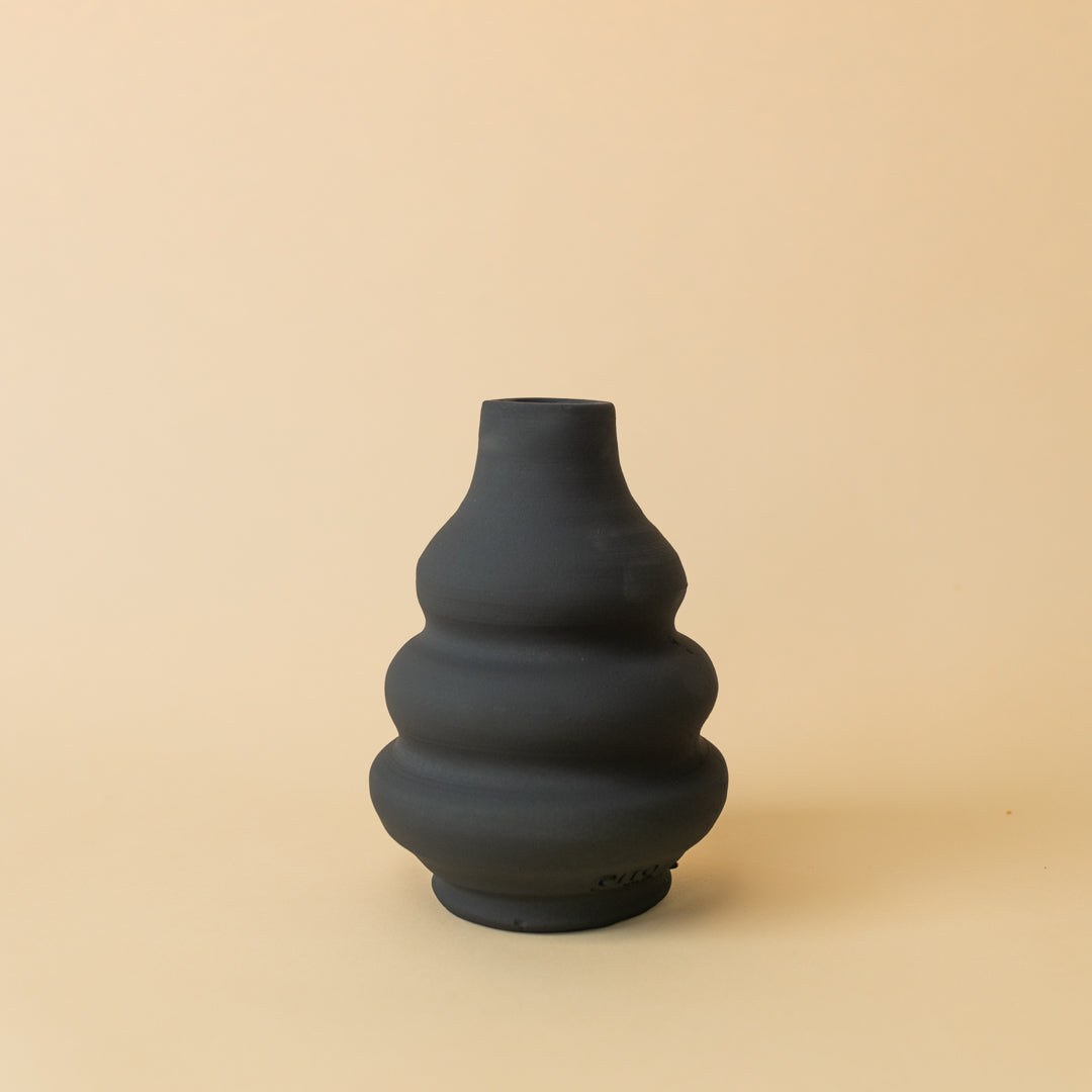 Vase décoratif Siena en céramique – Oito.Atelier – vue 7