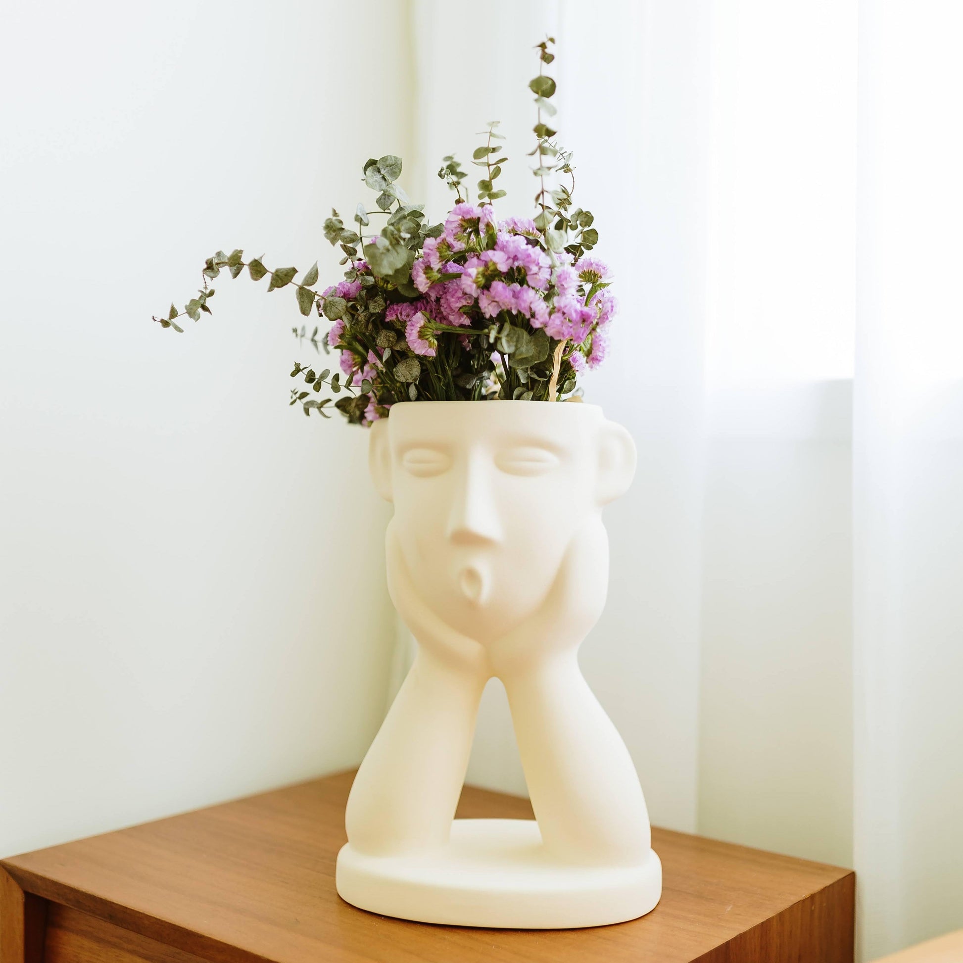 Vase visage à deux mains en céramique – Oito.Atelier – vue 5