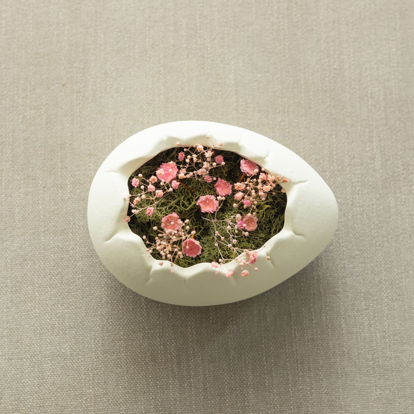Œuf de Pâques ouvert en céramique – Oito.Atelier – vue 3