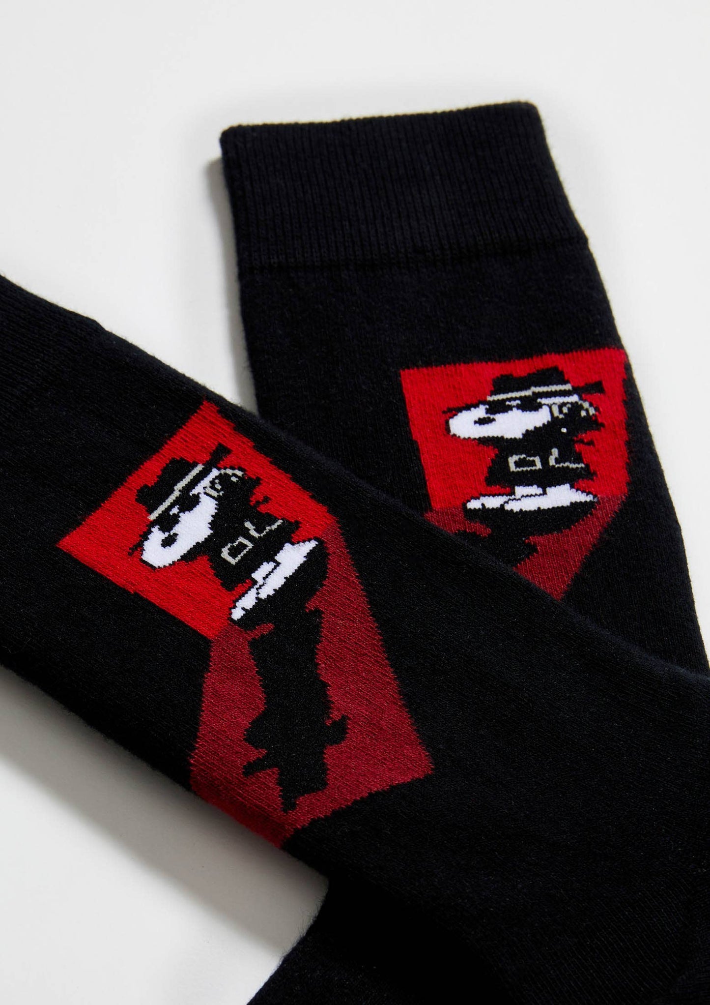 BeSnoopy Detective Socks