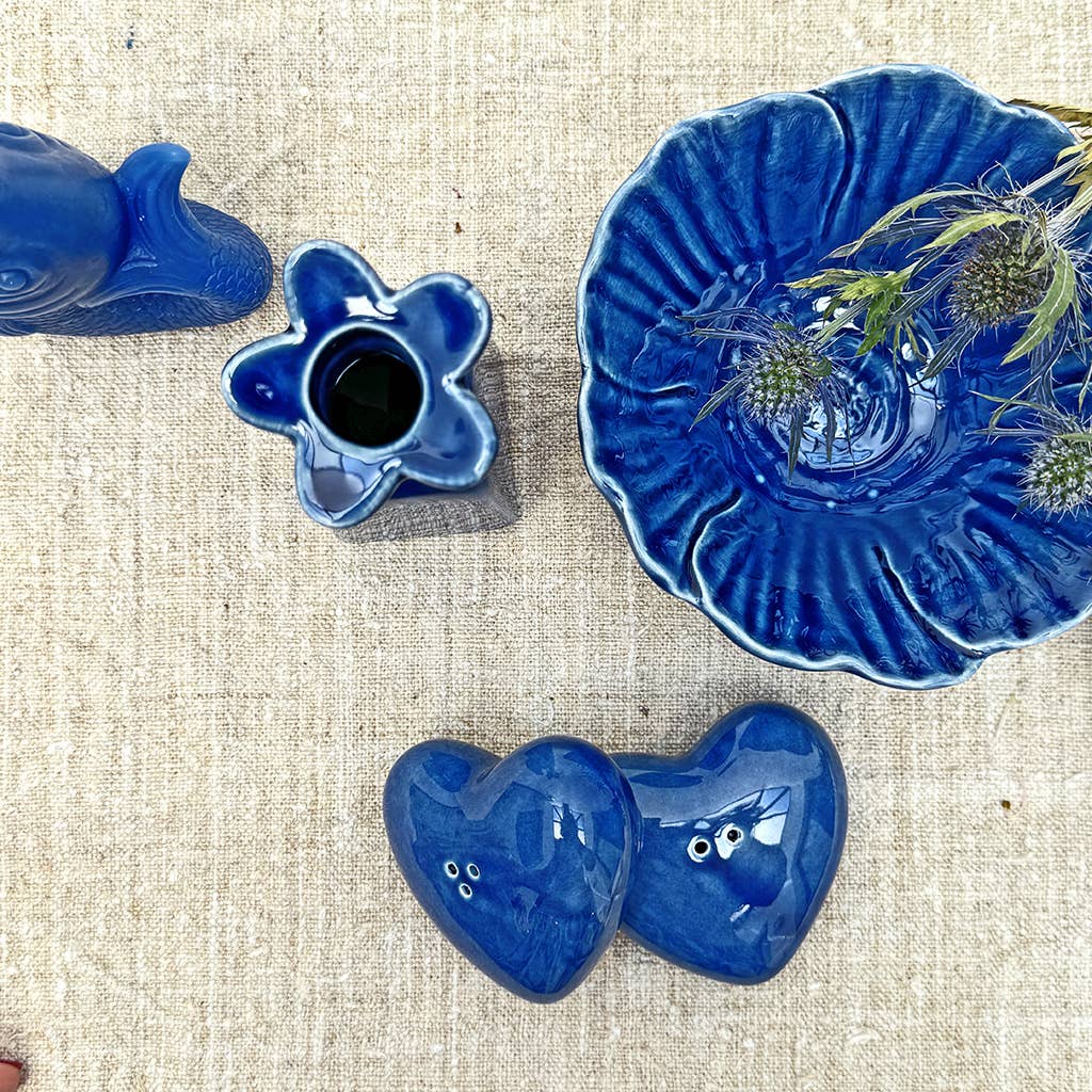 Blue heart salt and pepper set L7 W6.5 H2cm
