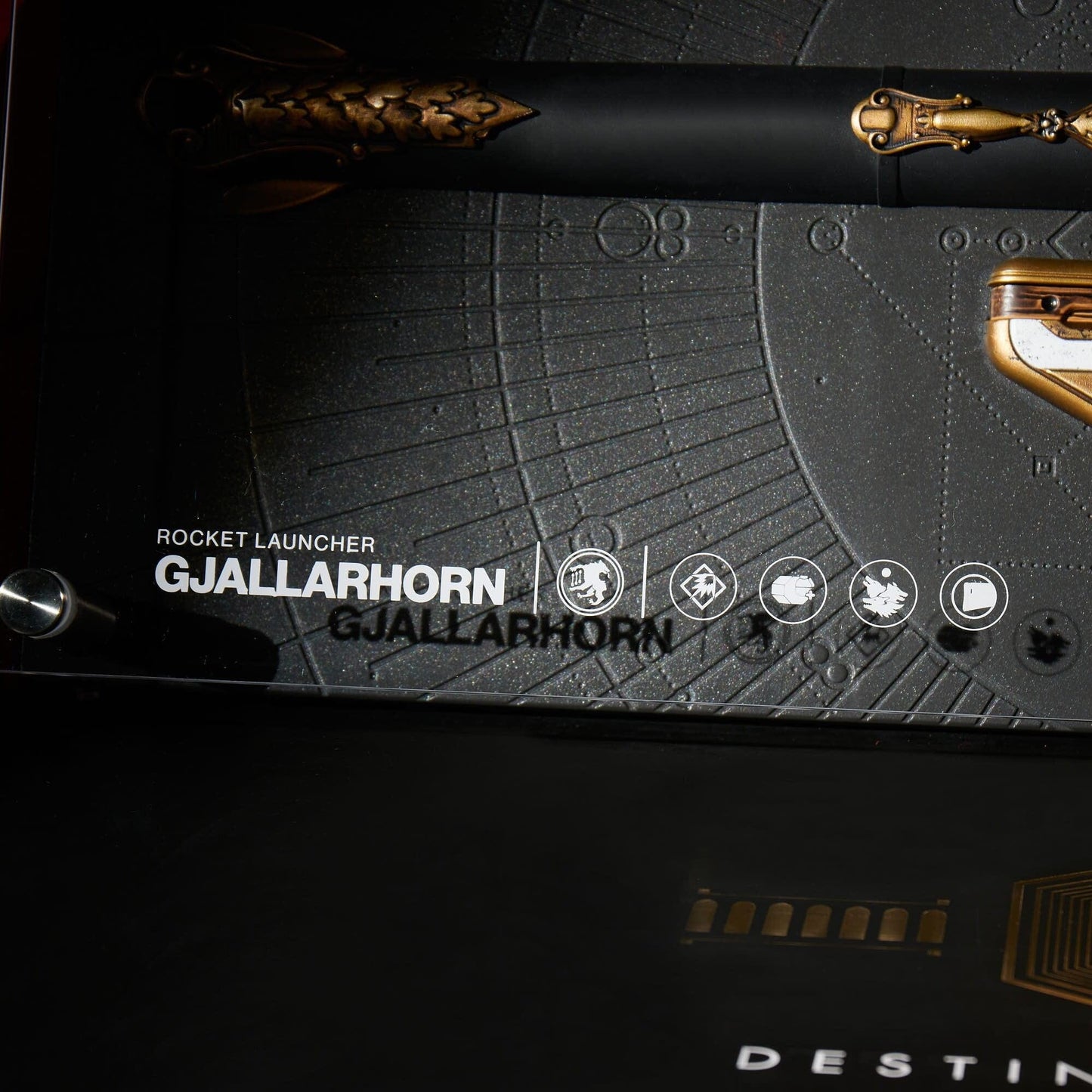 Destiny Exotic Armory Collection "Gjallarhorn" Replica Plaque