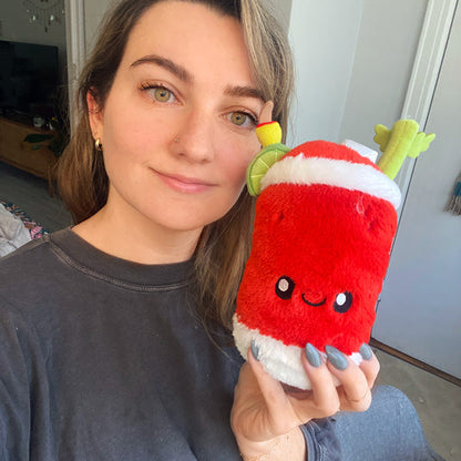 Peluche Boozy Buds Squishable – Bloody Mary Shot-Sized