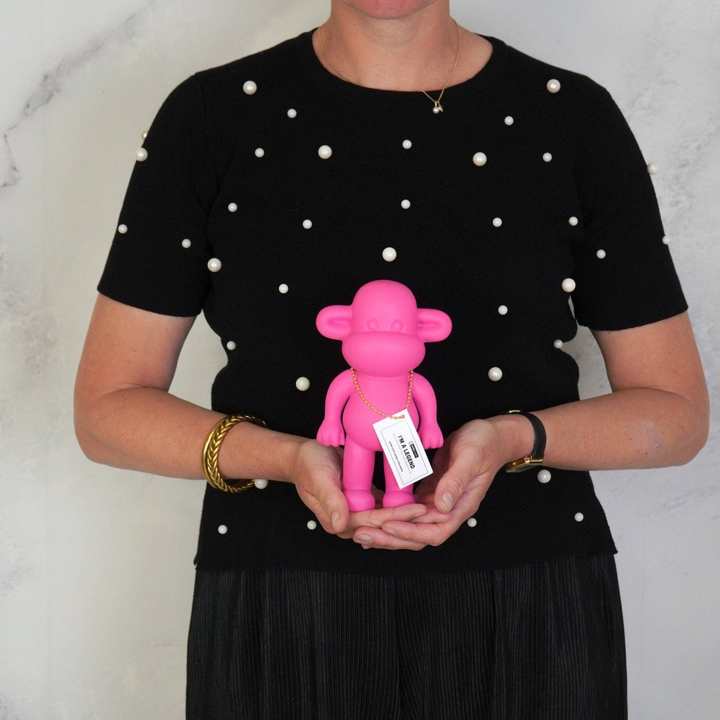 Ornament - Monkey Figurine 'The Legend' - Resin - Pink - 11x7x19cm