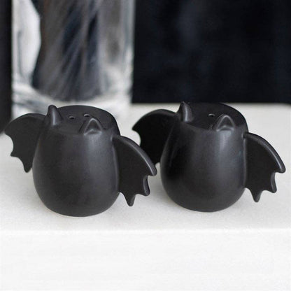 Gothic bat wing salt and pepper shakers for Halloween