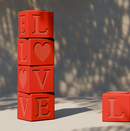 LOVE TOTEM – stapelbare Sitzgelegenheiten/Tische – Set mit 4 Würfeln