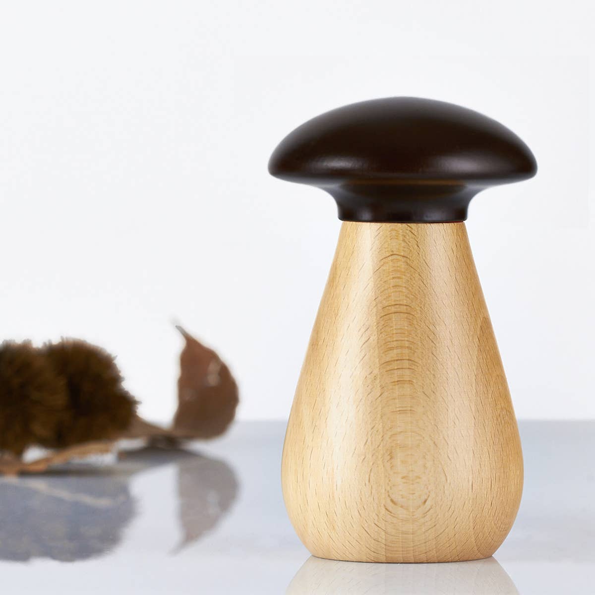 "Mushrooms" spice mill in natural beech, dark walnut top