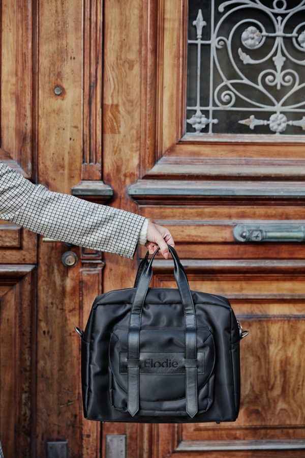 Brilliant black changing bag Signature Edition
