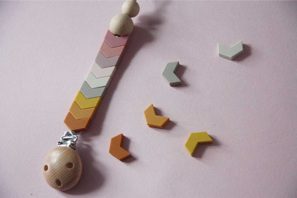 Chevron Silicone Pacifier Clip Pink