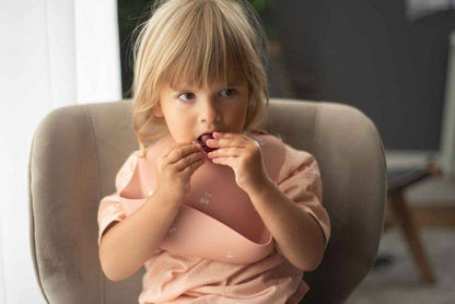 Shayan Cherry Silicone Bib - Peach