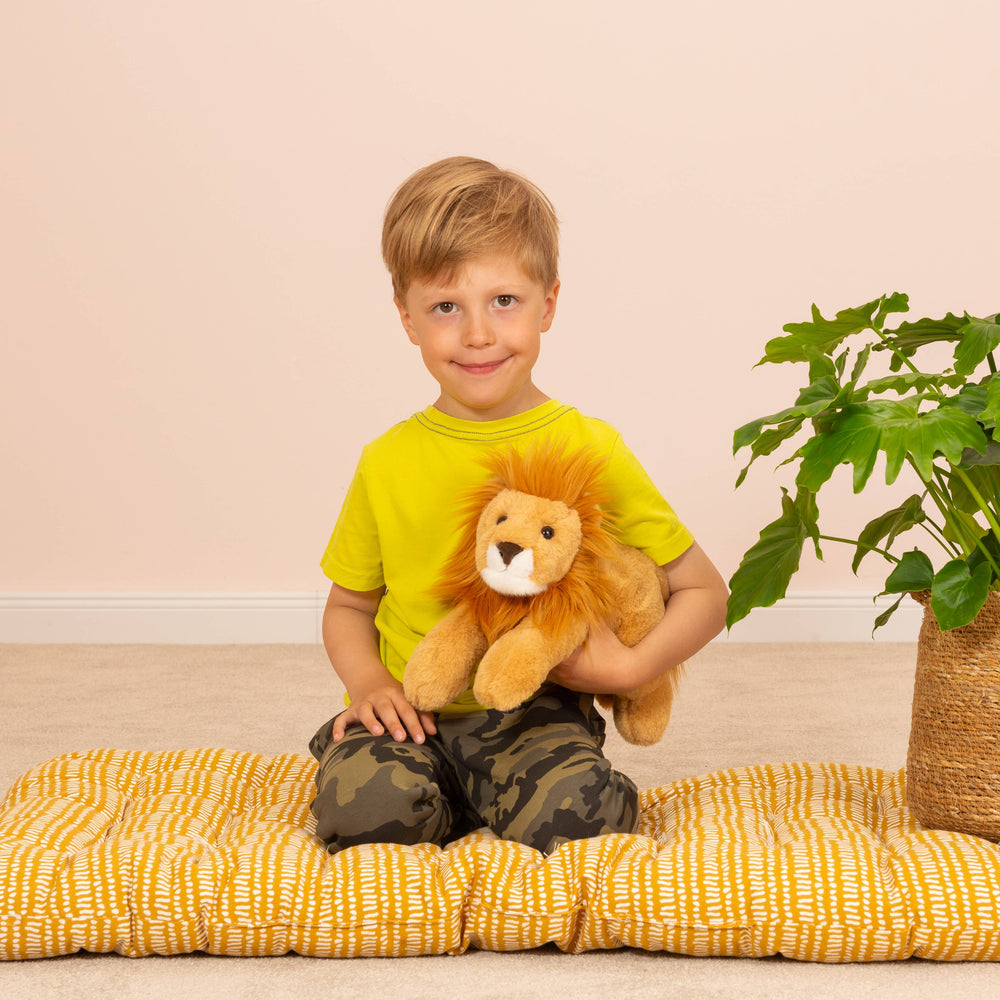 Plüsch Löwe Liegend – 33 cm
