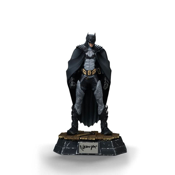 Batman by Rafael Grampá Statue (Signed Version) - DC Comics Series #9 - Art Scale 1/10