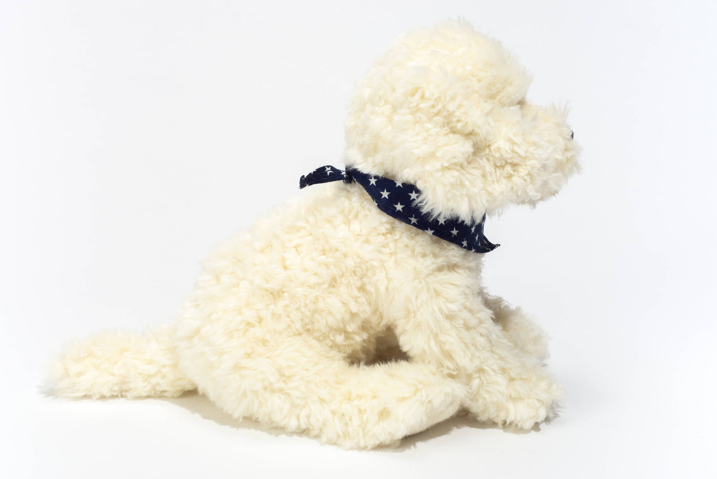 Peluche Labradoodle assis