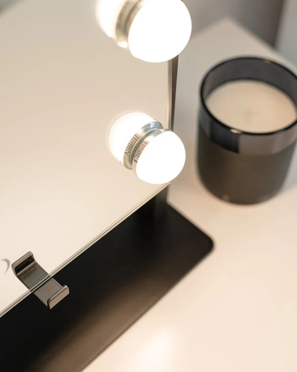 LED Makeup Mirror - BELLA