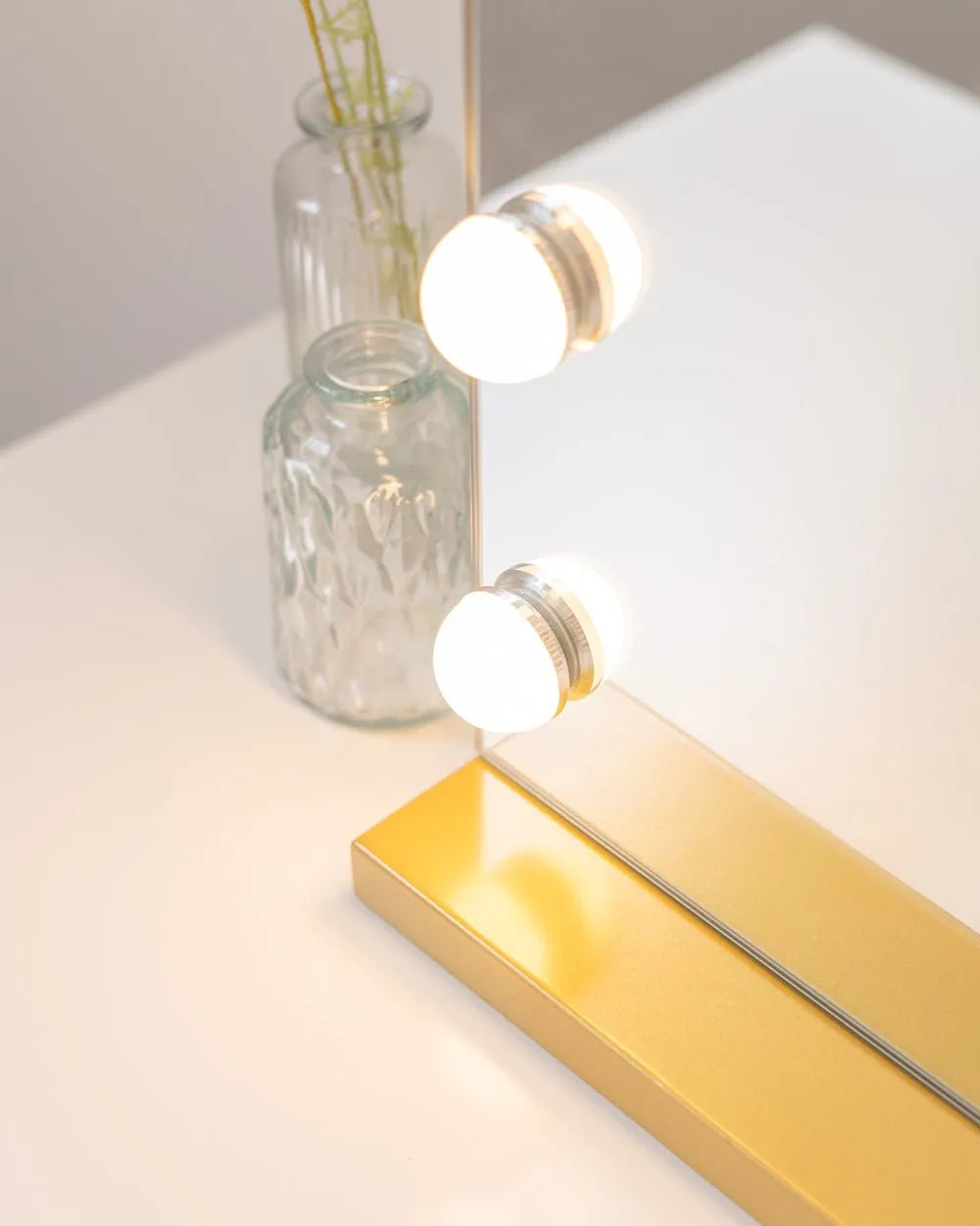 LED Makeup Mirror - KIM