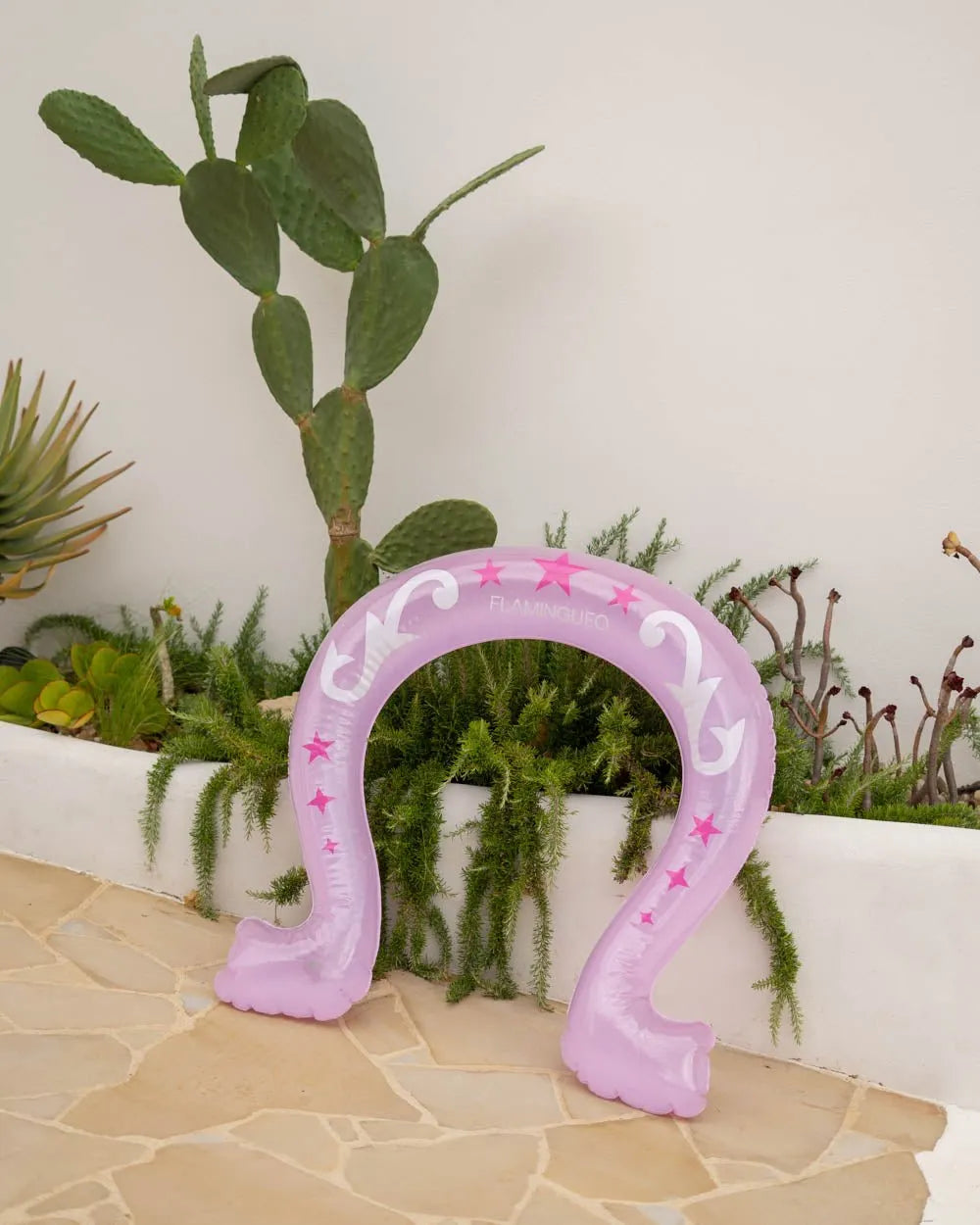 Pink horseshoe float - YEEHAW