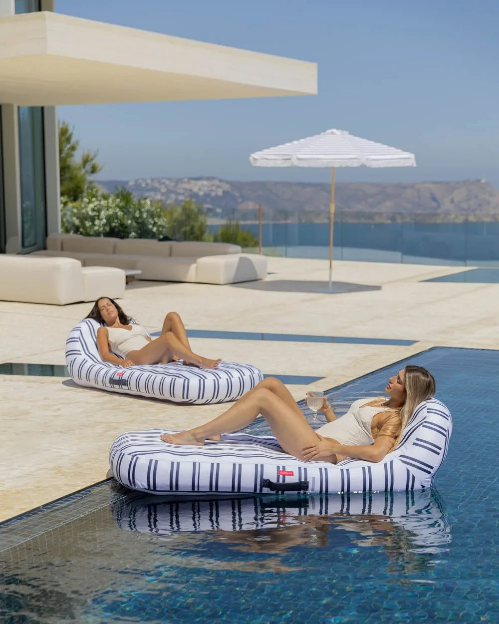 Blue Lounge Raft - MONTECARLO