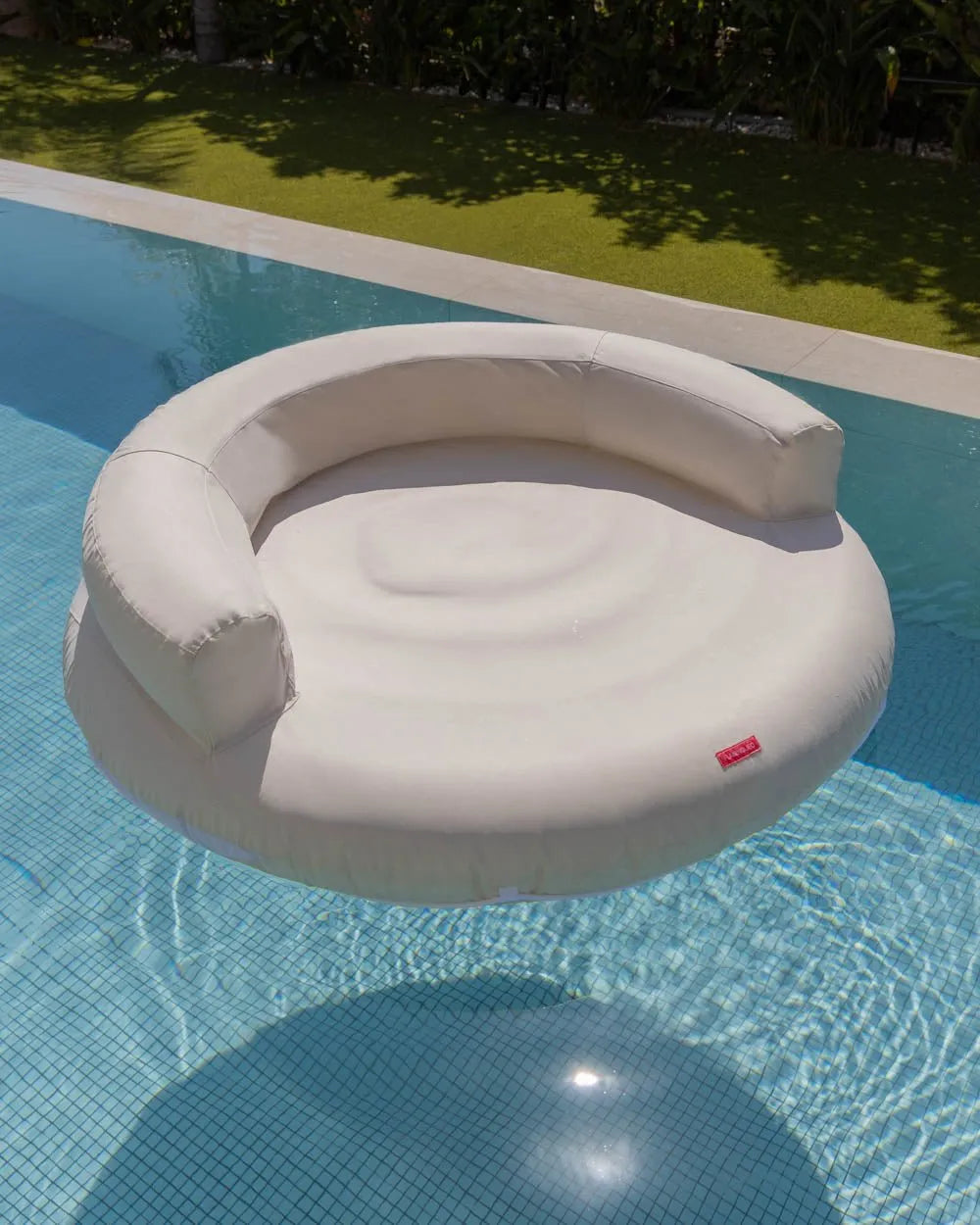 Round beige lounger float - BABYLON