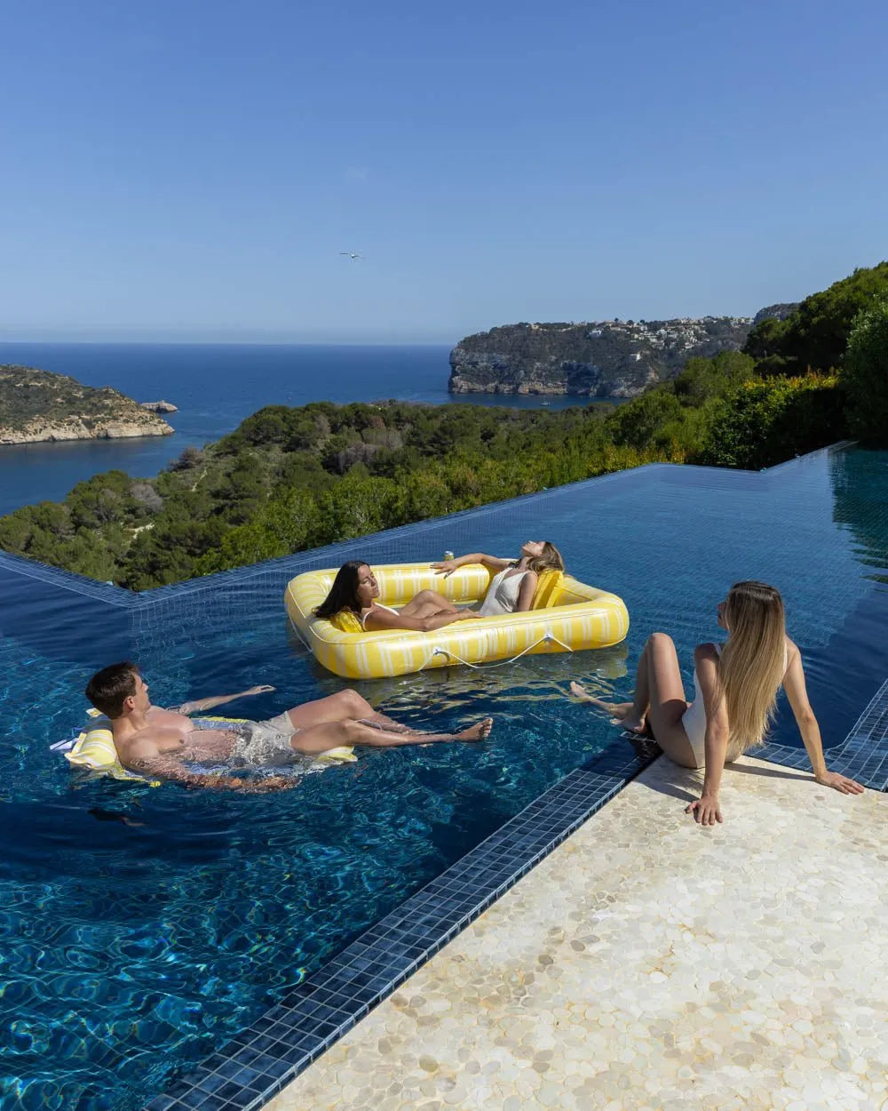 Yellow lounger float - MALTA