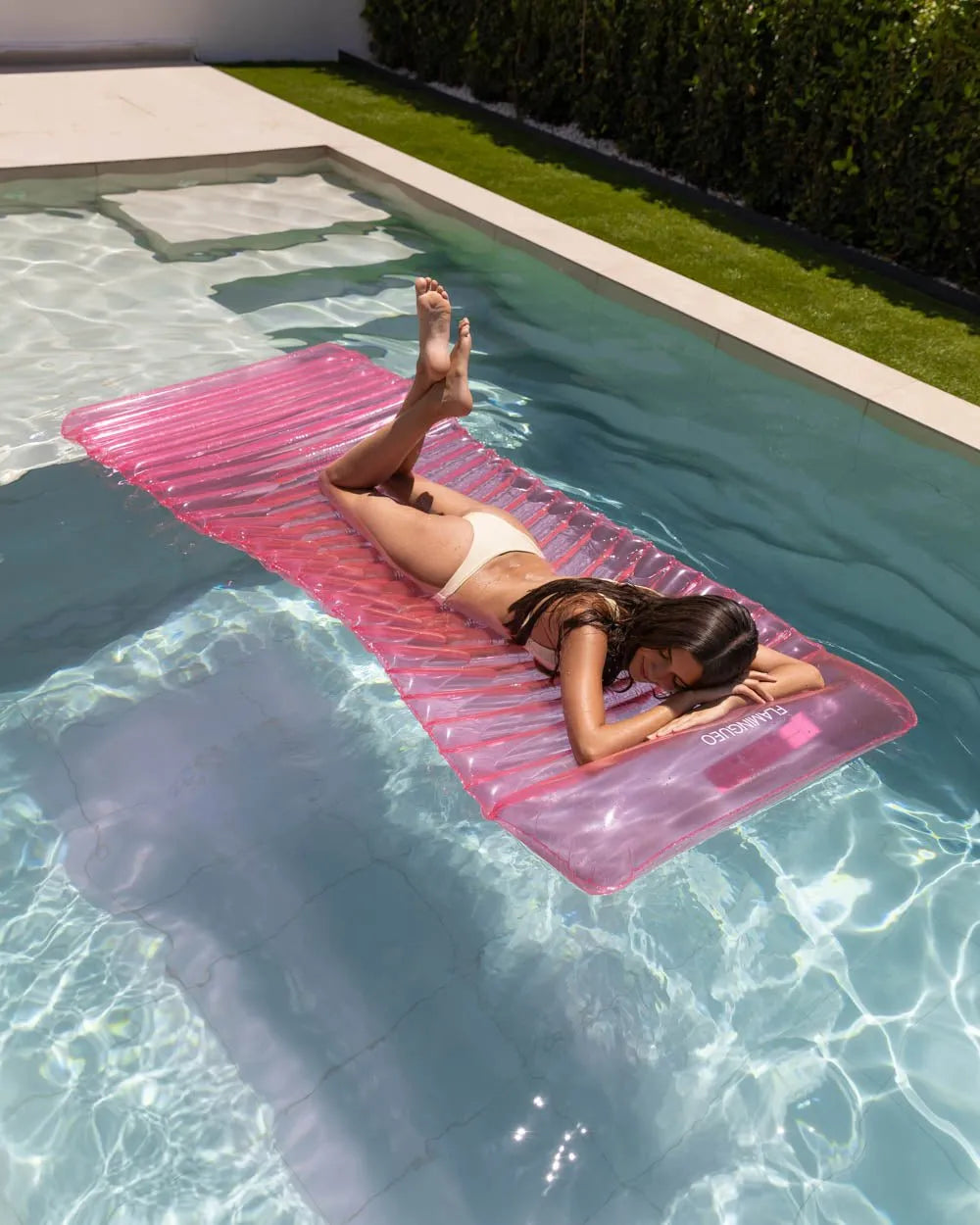 Pink lounging float - MILOS