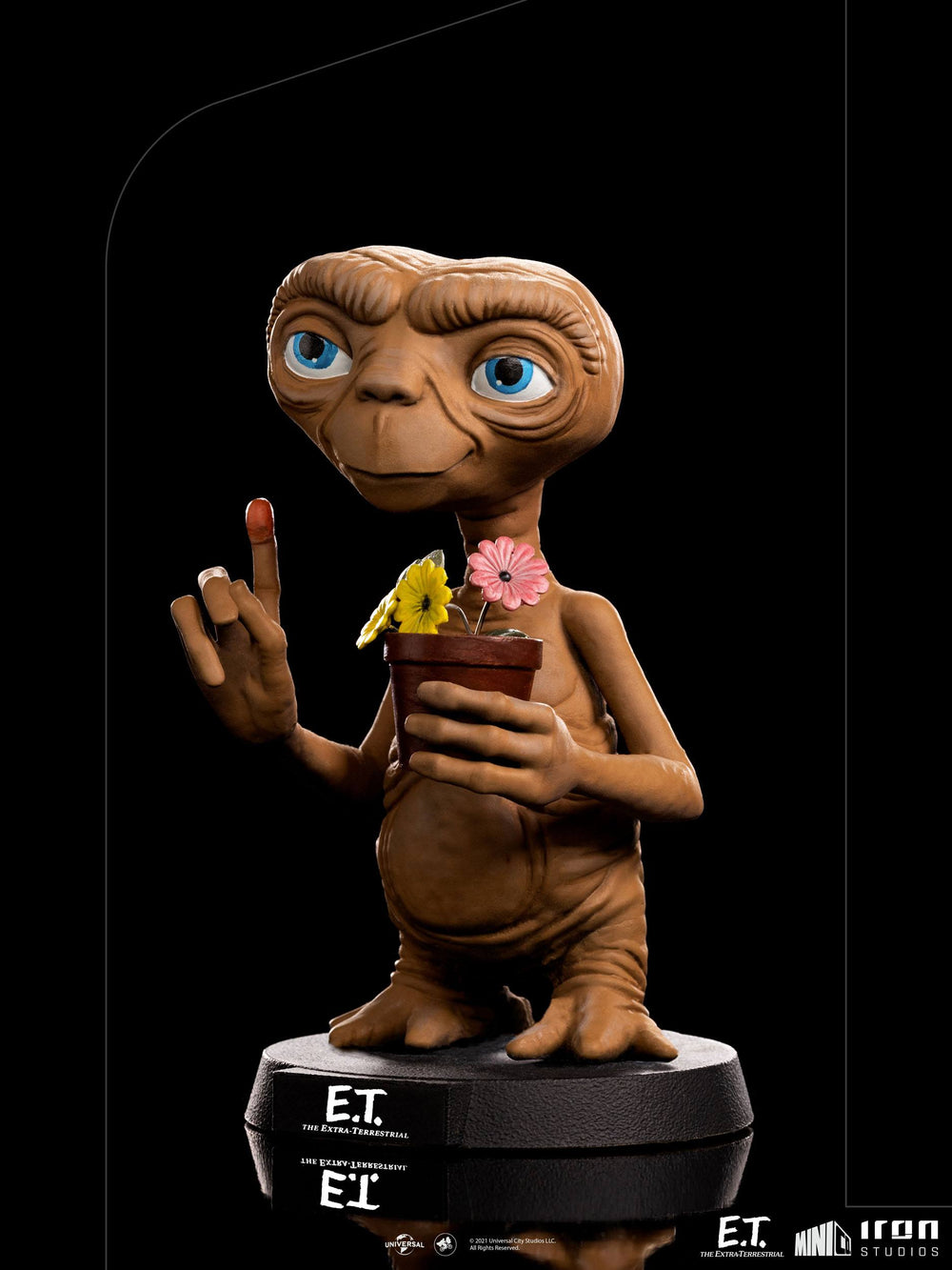 Mini Co. E.T. Figurine