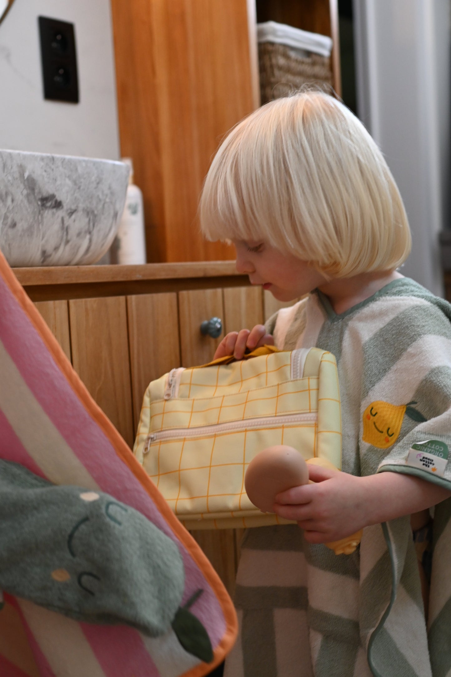 Pedro the Pear rPET toiletry bag