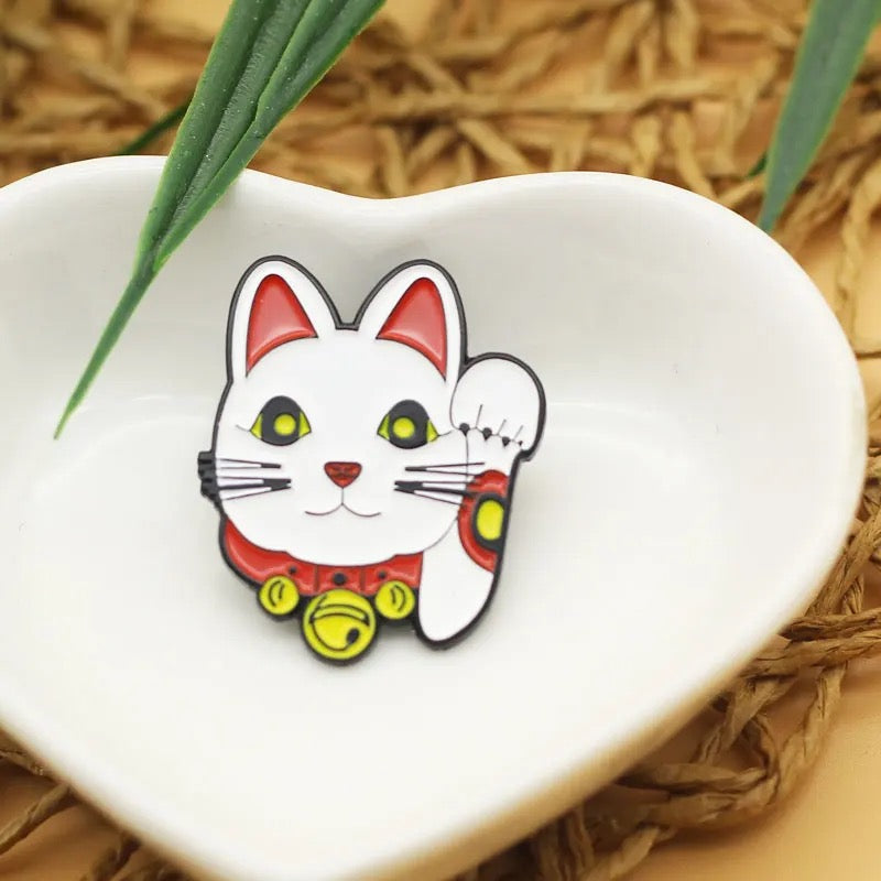 Lucky Cat Head Pin